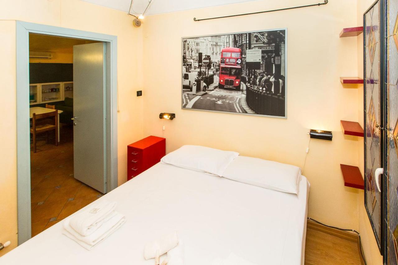 Porta Nuova Central Flat With Balcony Turin Bagian luar foto